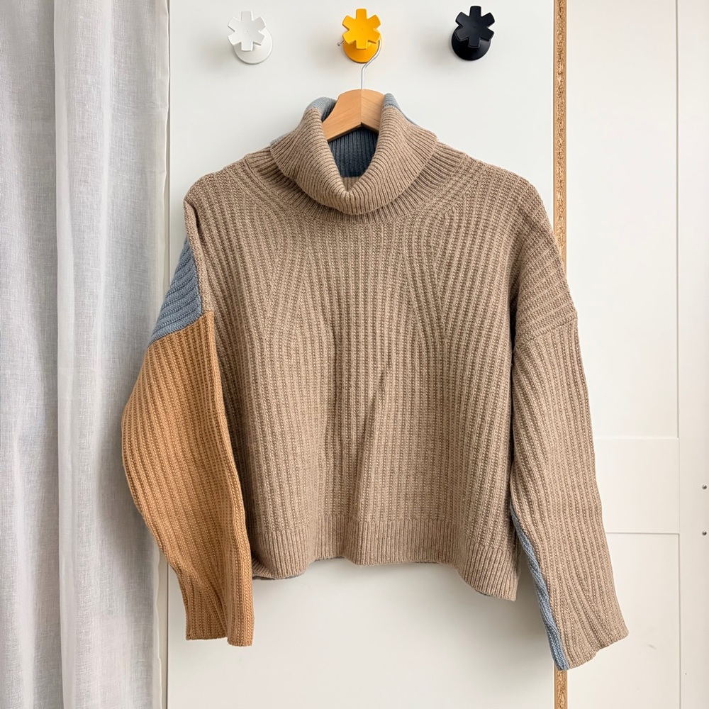 Petite Studio Tan and Blue Turtleneck Sweater Cashmere Blend